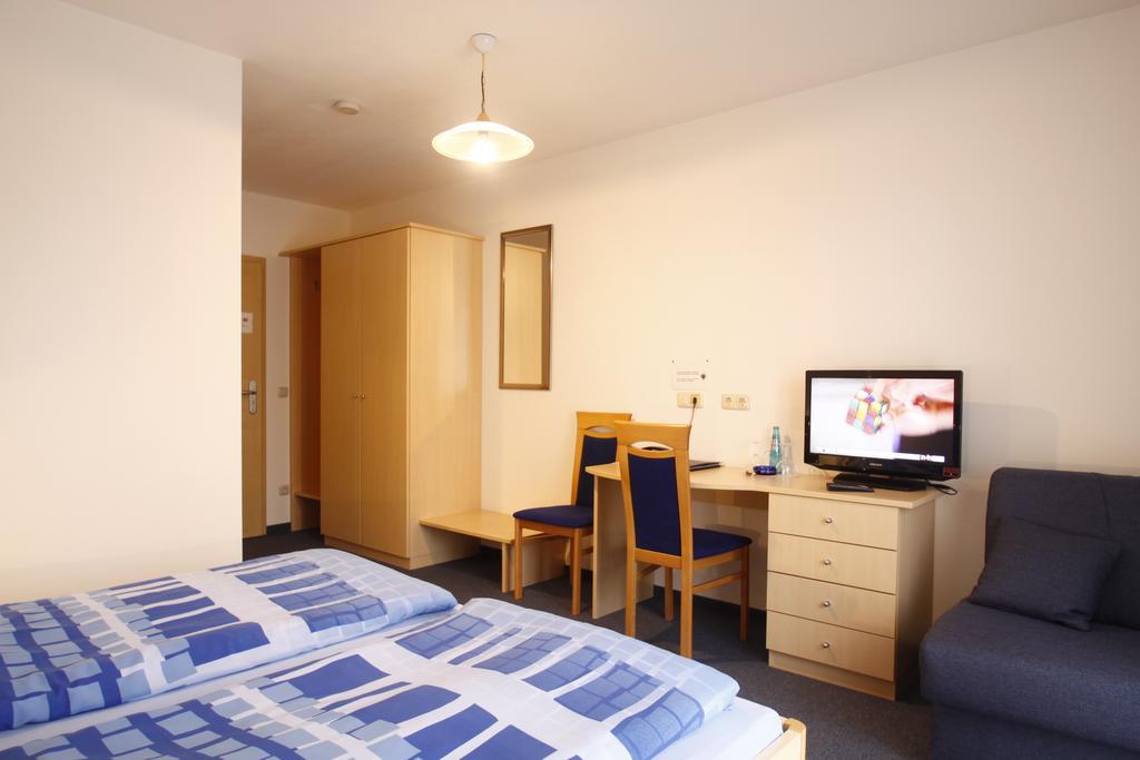 Hotel-cafe Hanfstingl 3*